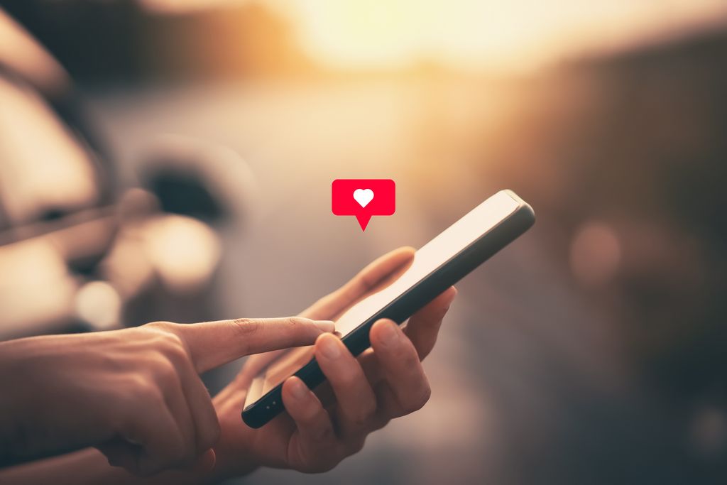 On the internet dating account tips: Make your profile help you